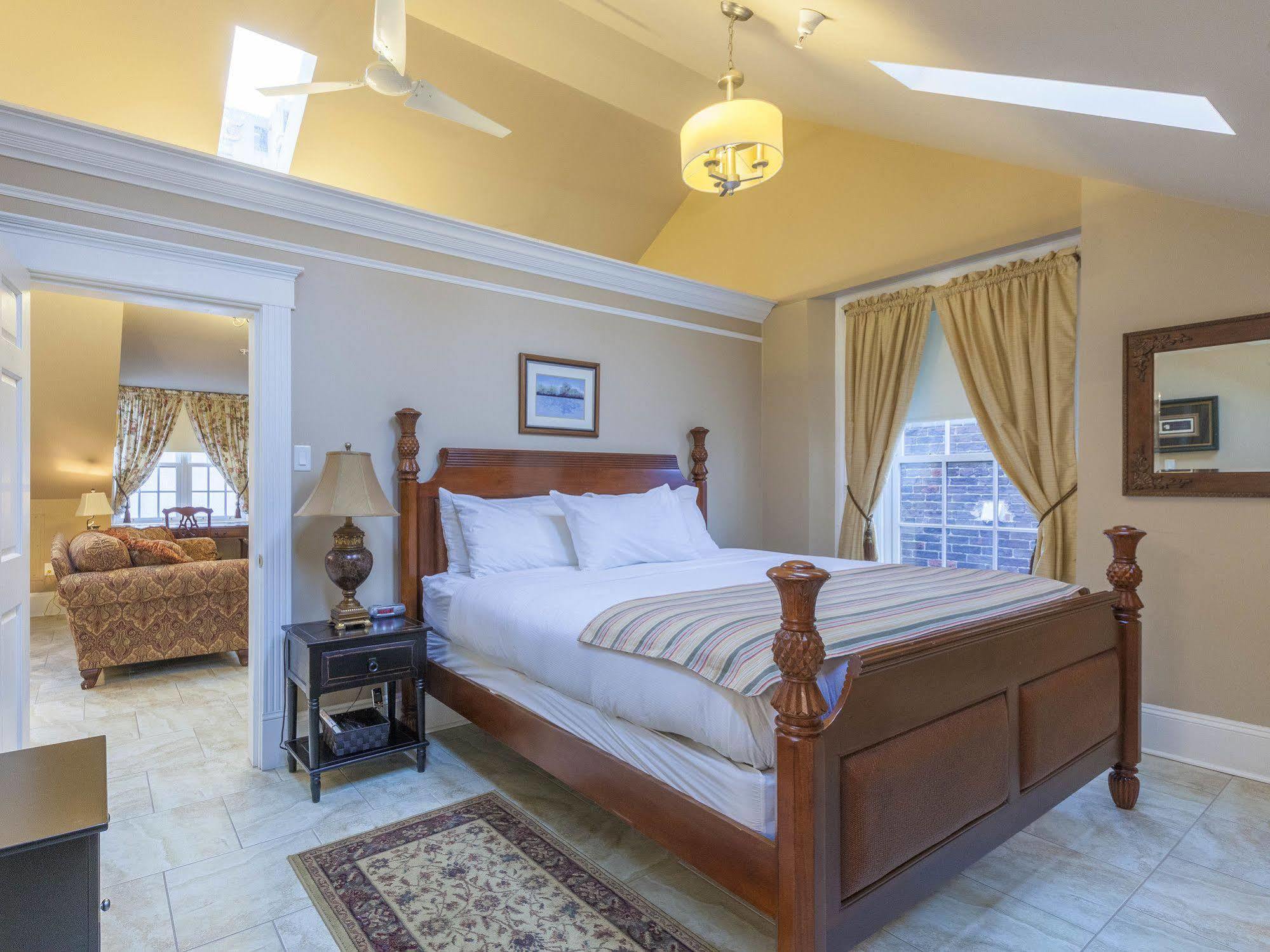 Chipman Hill Suites - Pratt House 圣约翰 外观 照片